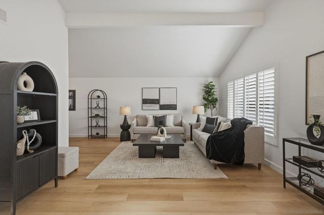 2644 La Costa Ave, Carlsbad, CA 92009