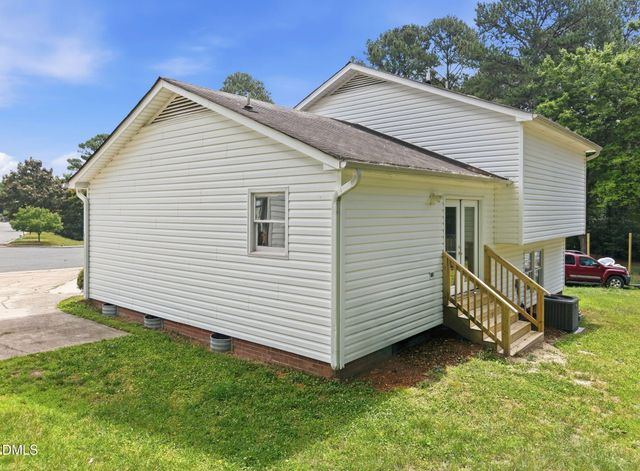 2729 W Talbot Court, Raleigh, NC 27610