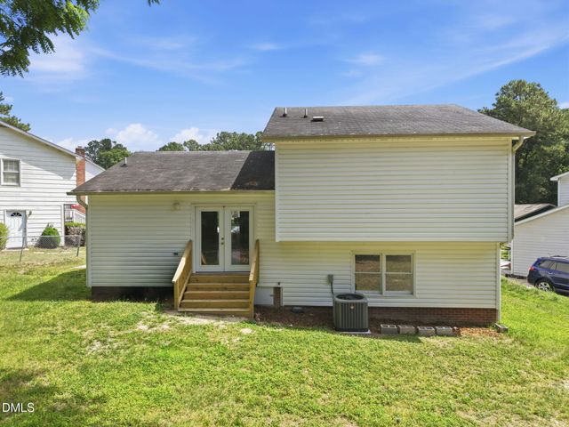 2729 W Talbot Court, Raleigh, NC 27610