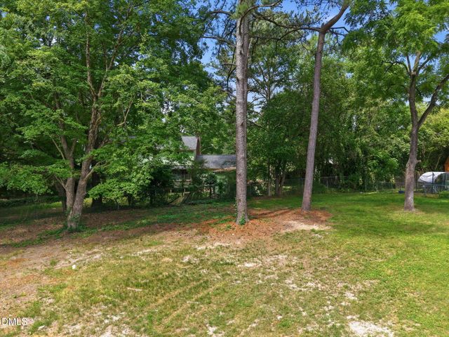 2729 W Talbot Court, Raleigh, NC 27610