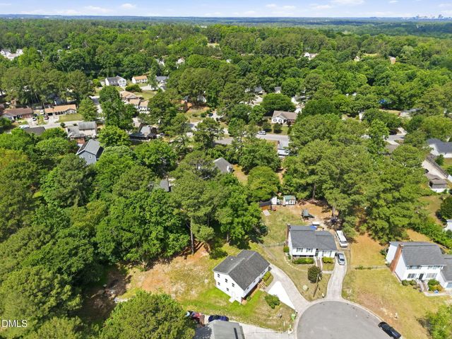 2729 W Talbot Court, Raleigh, NC 27610