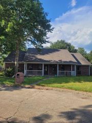 12206 Fairhaven Lane, Montgomery, TX 77356