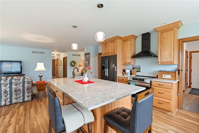 6568 Florence Ln, Livonia, NY 14487