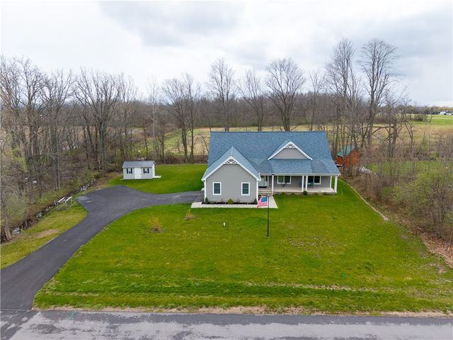 6568 Florence Ln, Livonia, NY 14487