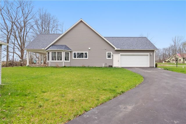 6568 Florence Ln, Livonia, NY 14487