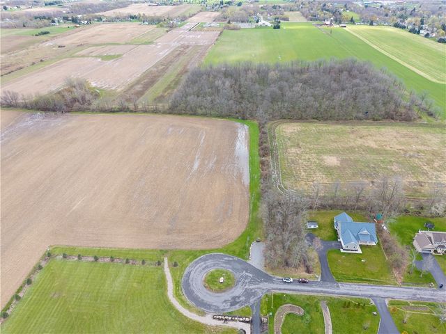 6568 Florence Ln, Livonia, NY 14487