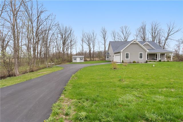 6568 Florence Ln, Livonia, NY 14487