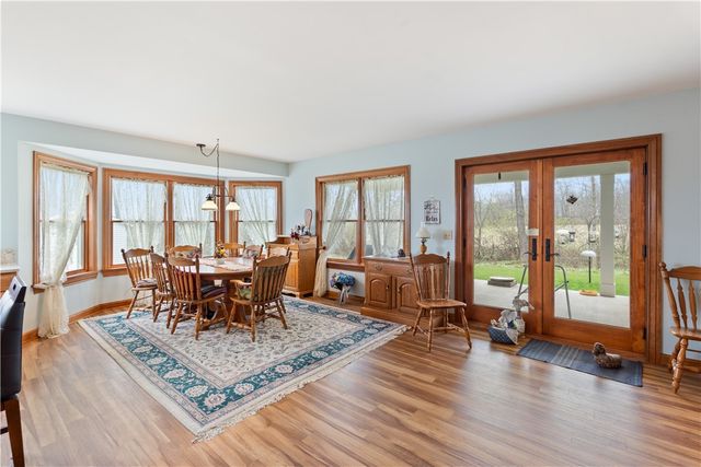 6568 Florence Ln, Livonia, NY 14487