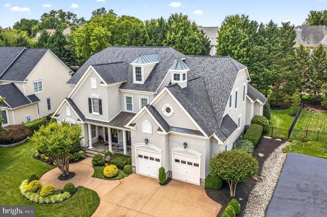 8351 ROXBOROUGH LOOP, Gainesville, VA 20155