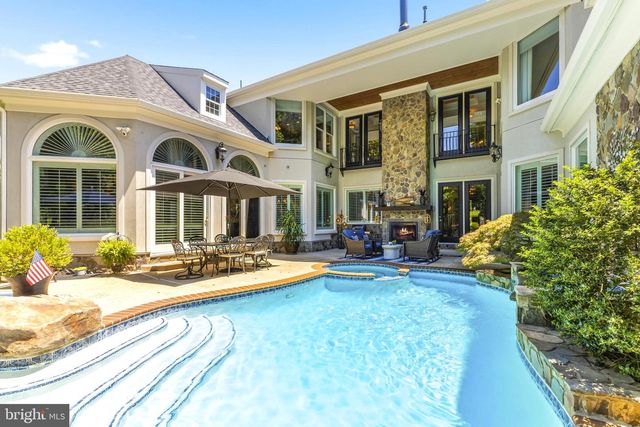 8351 ROXBOROUGH LOOP, Gainesville, VA 20155