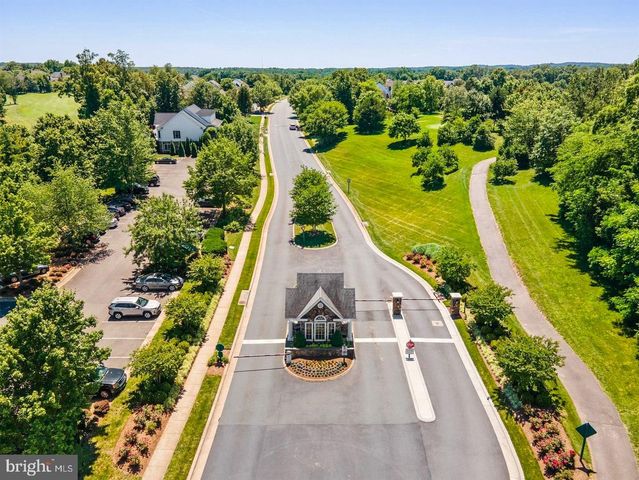 8351 ROXBOROUGH LOOP, Gainesville, VA 20155