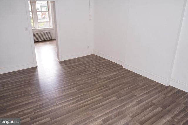 132 4TH AVE, Roebling, NJ 08554