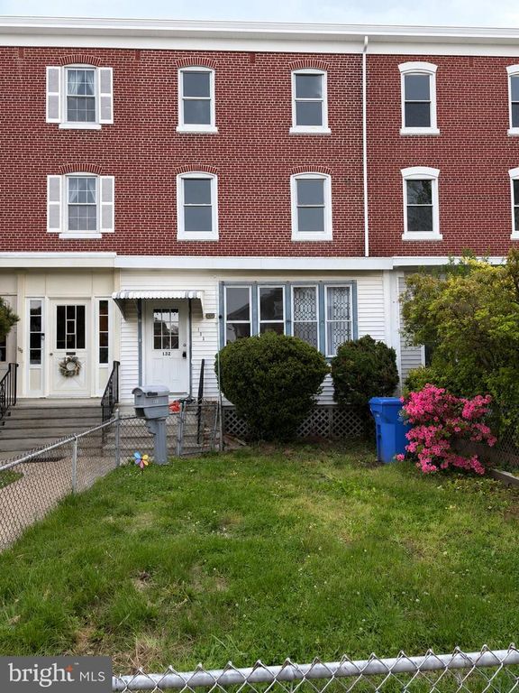 132 4TH AVE, Roebling, NJ 08554