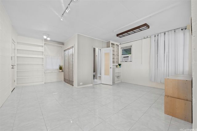 3797 Sierra Drive A, Honolulu, HI 96816