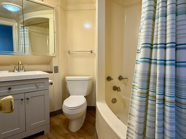 2800 Vail Avenue SE UNIT 127, Albuquerque, NM 87106