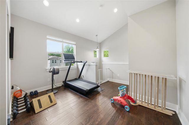 2612 Zaragosa ST, Austin, TX 78702