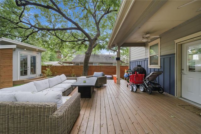 2612 Zaragosa ST, Austin, TX 78702