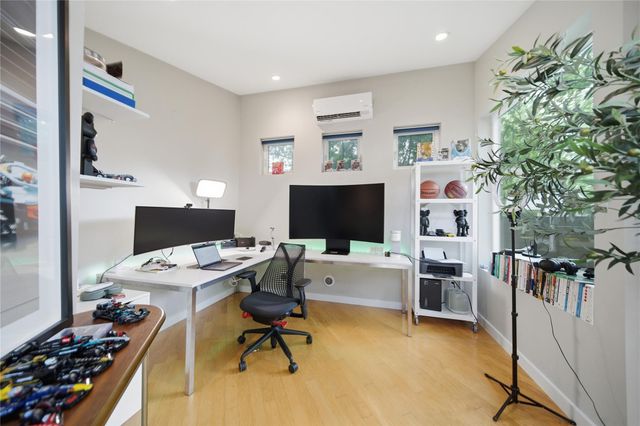 2612 Zaragosa ST, Austin, TX 78702