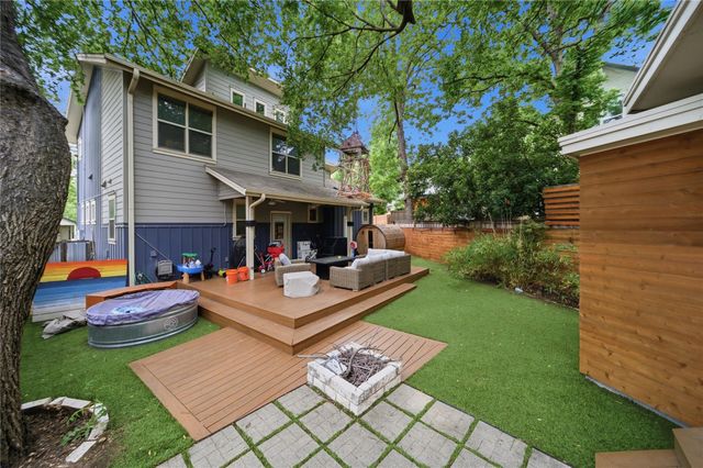 2612 Zaragosa ST, Austin, TX 78702