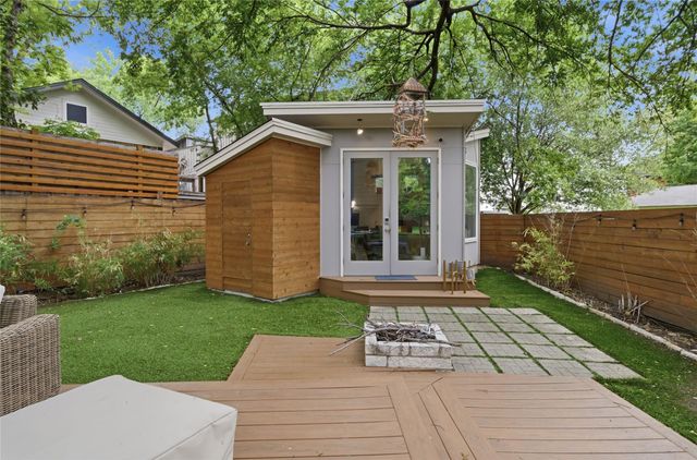 2612 Zaragosa ST, Austin, TX 78702