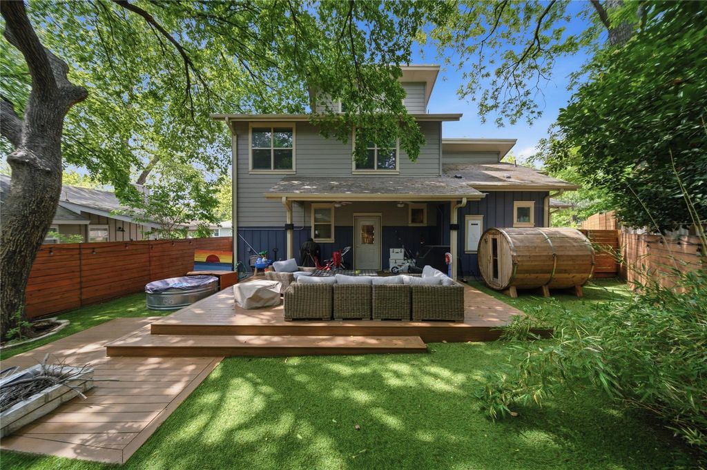 2612 Zaragosa ST, Austin, TX 78702