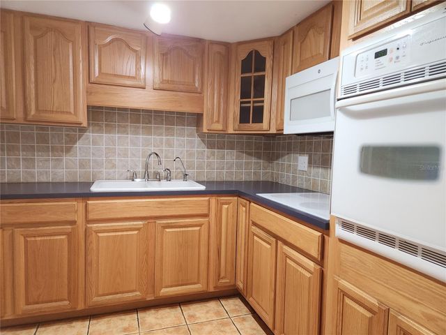 2458 COLUMBIA DRIVE 64, Clearwater, FL 33763