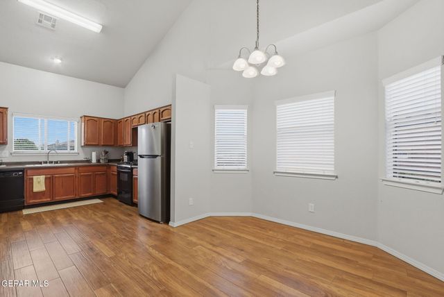 649 VERN BUTLER Drive, El Paso, TX 79932