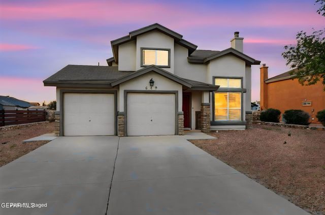 649 VERN BUTLER Drive, El Paso, TX 79932