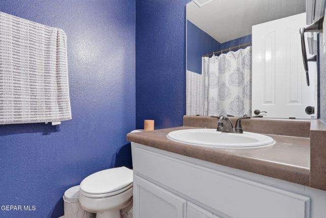 649 VERN BUTLER Drive, El Paso, TX 79932