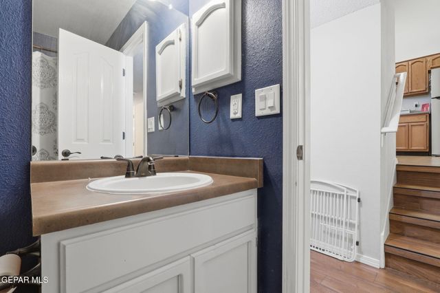 649 VERN BUTLER Drive, El Paso, TX 79932