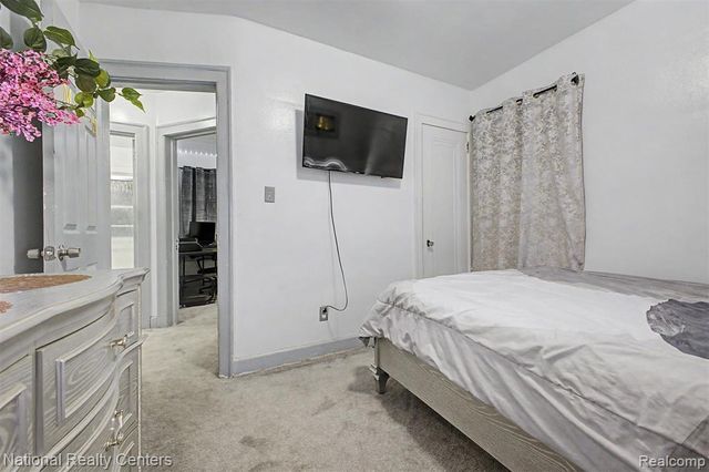 6348 Coleman Street, Dearborn, MI 48126