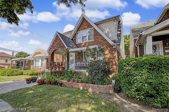 6348 Coleman Street, Dearborn, MI 48126