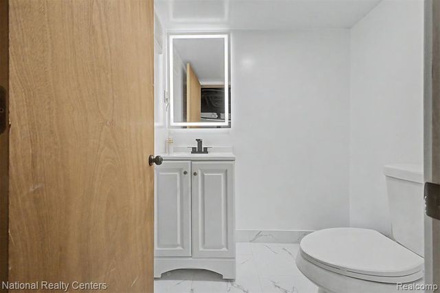 6348 Coleman Street, Dearborn, MI 48126
