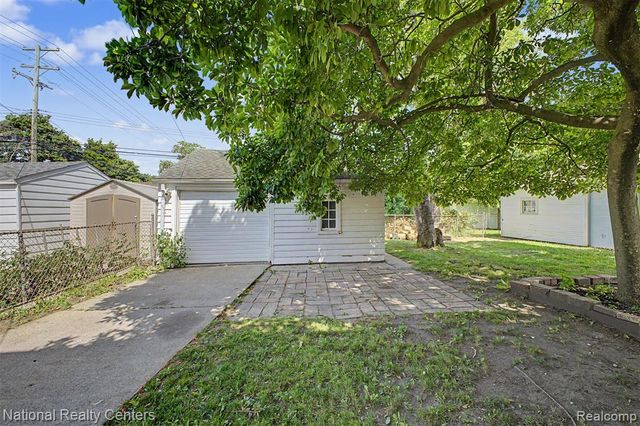 6348 Coleman Street, Dearborn, MI 48126