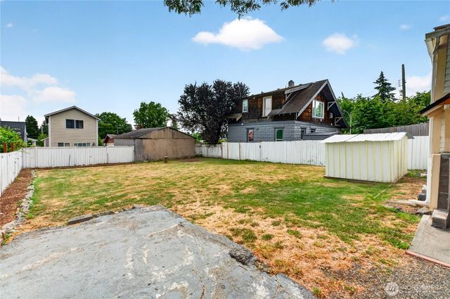 3735 S Alaska Street, Tacoma, WA 98418