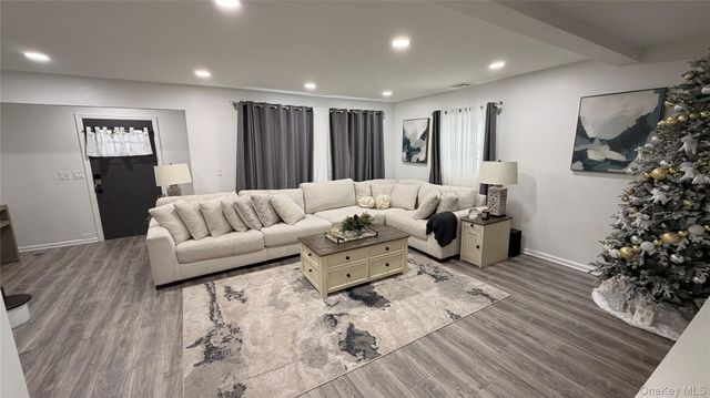 13 Fairview Drive, Shirley, NY 11967