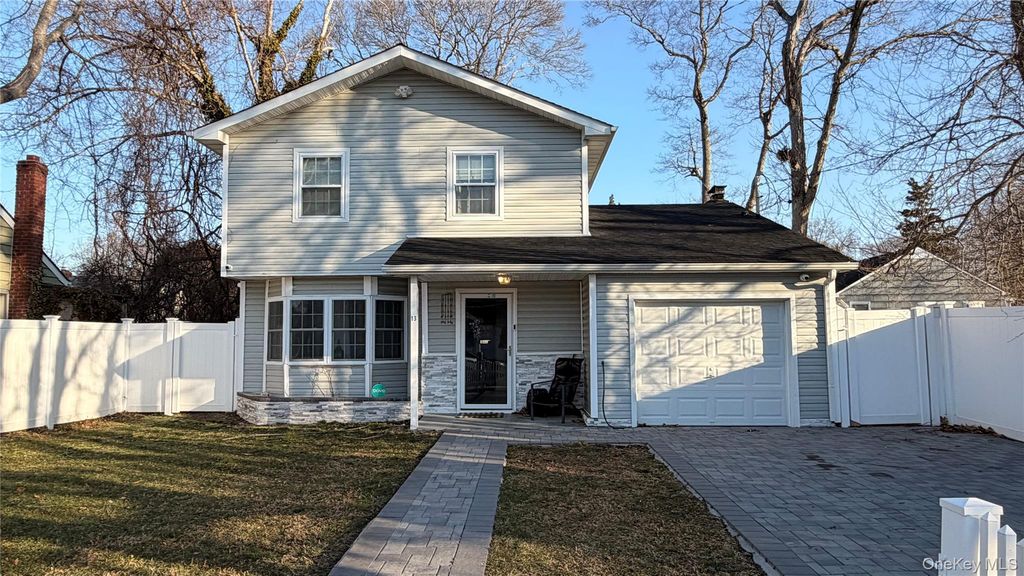 13 Fairview Drive, Shirley, NY 11967