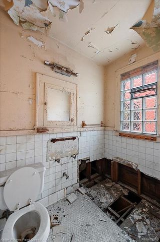 16014 E Warren Avenue, Detroit, MI 48224