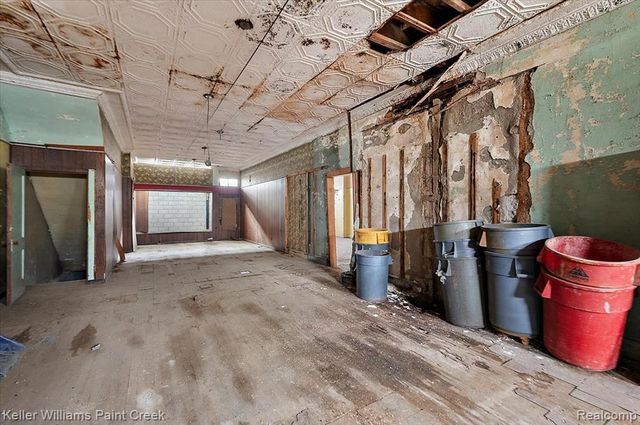 16014 E Warren Avenue, Detroit, MI 48224