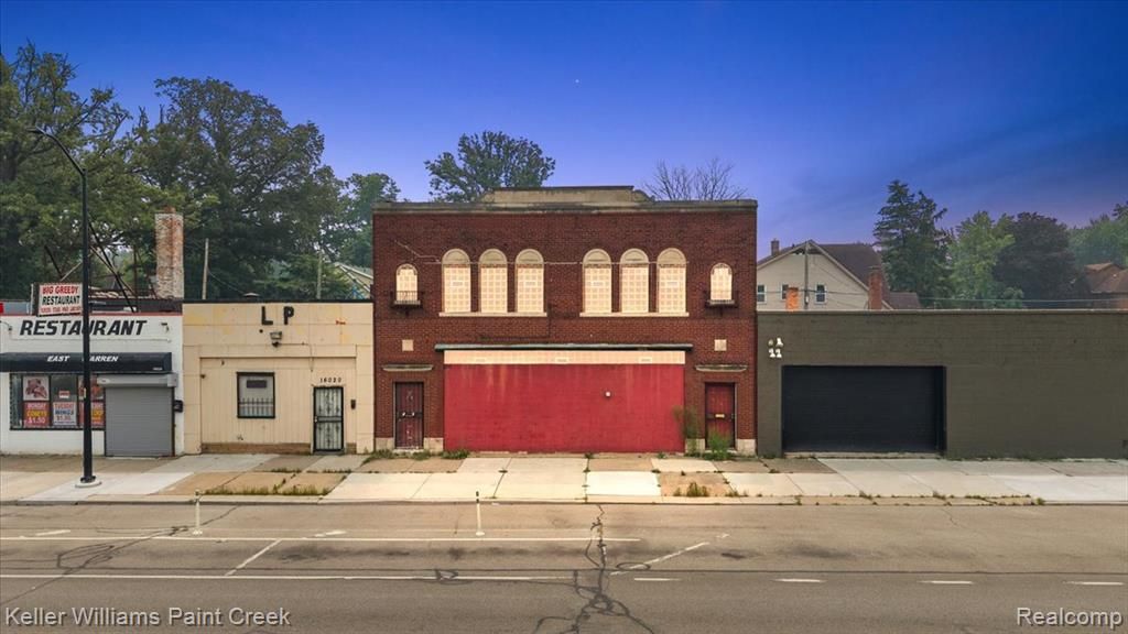16014 E Warren Avenue, Detroit, MI 48224