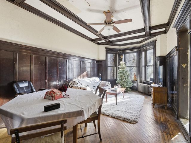 372 Parkside Avenue, Brooklyn, NY 11226