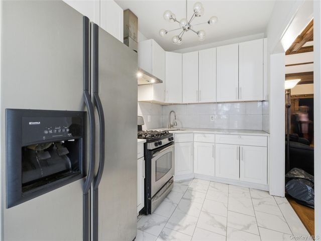 372 Parkside Avenue, Brooklyn, NY 11226