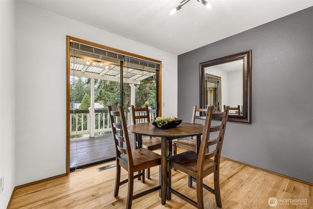 200 SW 327th Place, Federal Way, WA 98023