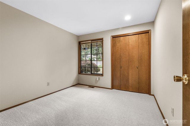 200 SW 327th Place, Federal Way, WA 98023