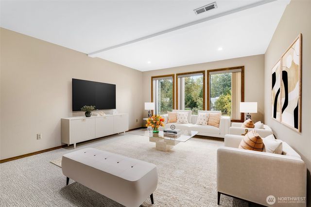 200 SW 327th Place, Federal Way, WA 98023