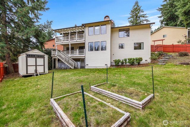 200 SW 327th Place, Federal Way, WA 98023
