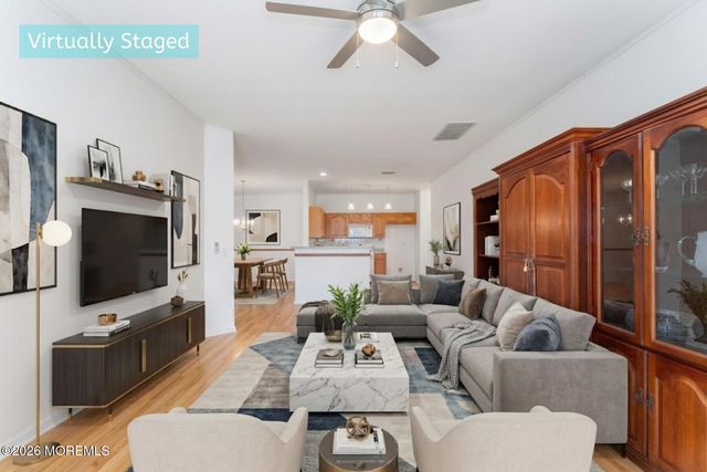 22 Foxwood Road, Lakewood, NJ 08701