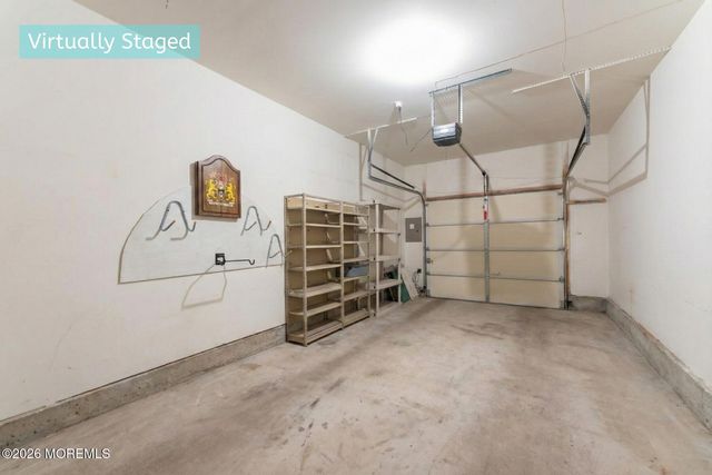 22 Foxwood Road, Lakewood, NJ 08701