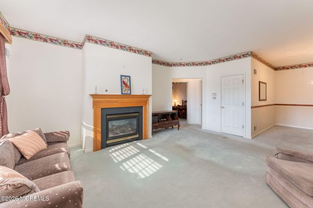 22 Foxwood Road, Lakewood, NJ 08701