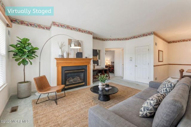 22 Foxwood Road, Lakewood, NJ 08701